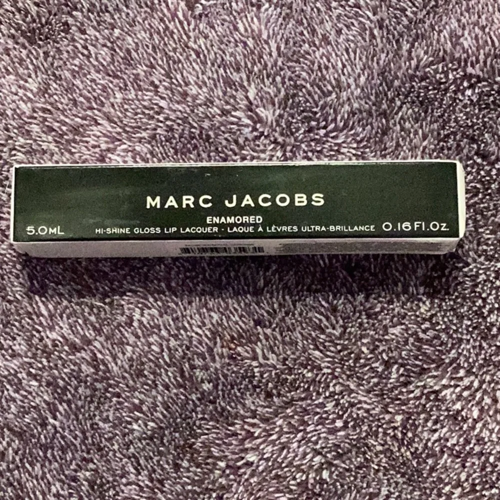 Marc Jacobs very warm